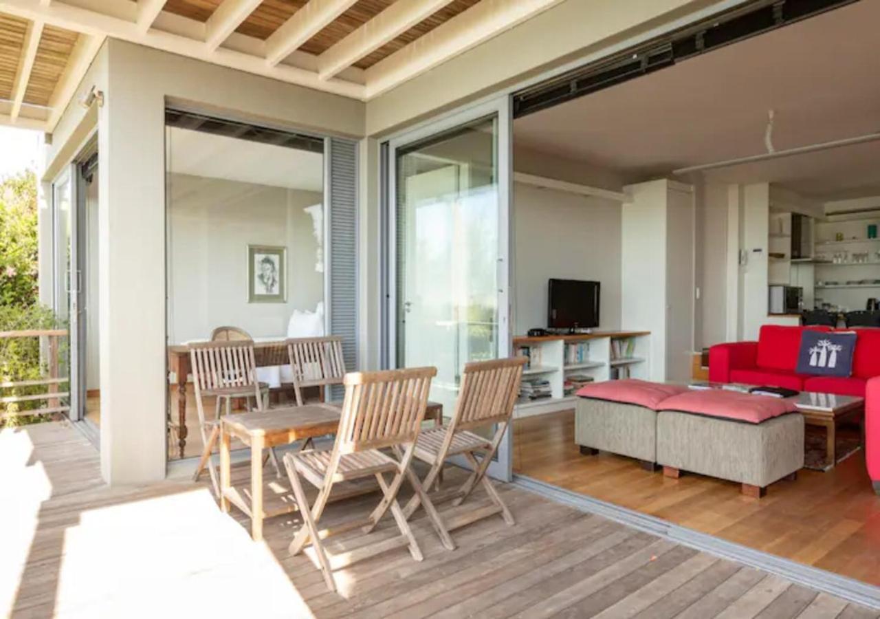 Seaview Apartment In Muizenberg Exterior photo