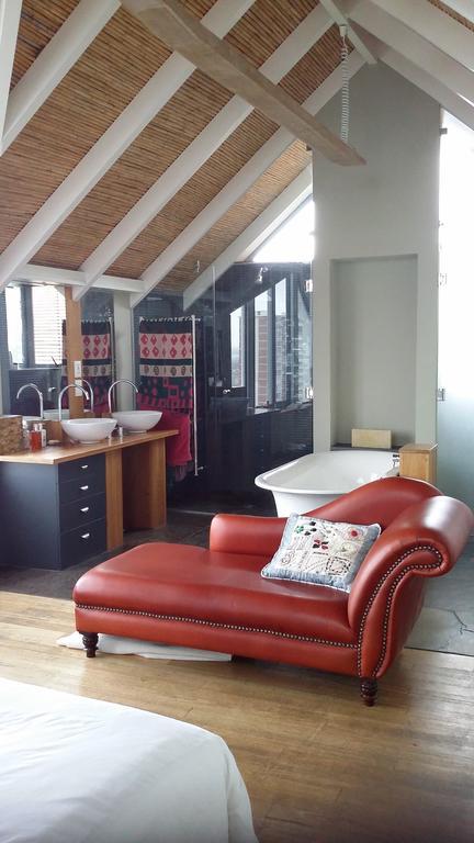 Seaview Apartment In Muizenberg Exterior photo