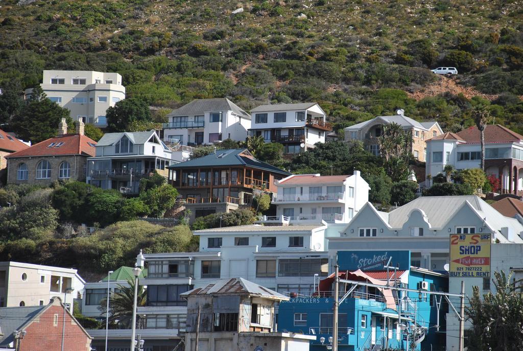 Seaview Apartment In Muizenberg Exterior photo